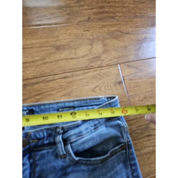 Judy Blue Relaxed Fit Distressed Denim Jeans Women's Size 15/32 Mid Rise - Picture 9 of 12
